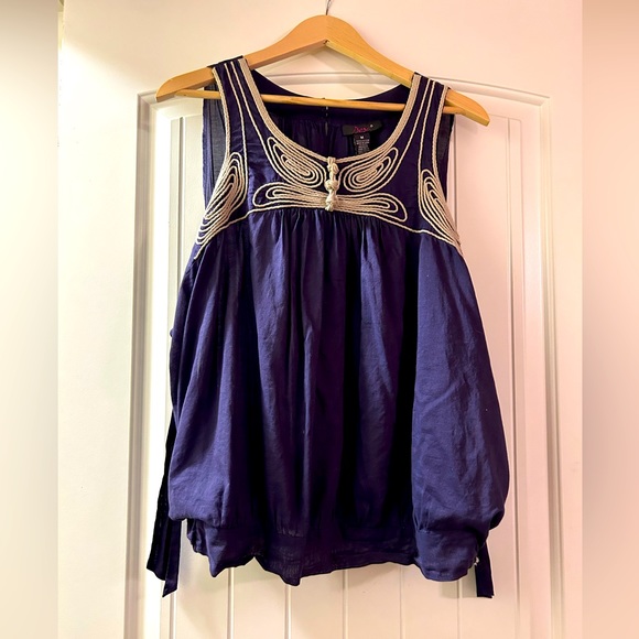 Dex Tops - Dex Sleeveless Blouse, 100% Cotton.  Size Medium.